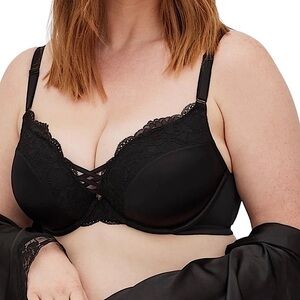 TORRID: NWT XO Plunge Push-Up Bra -Size 36DD